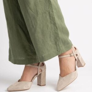 bež velur ženske sandale na blok petu