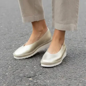Zlatne ženske kožne espadrile ortoped peta Tati Metal Oro