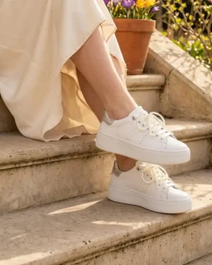 Ženske patike sa biserima Tamaris bele 23755-45